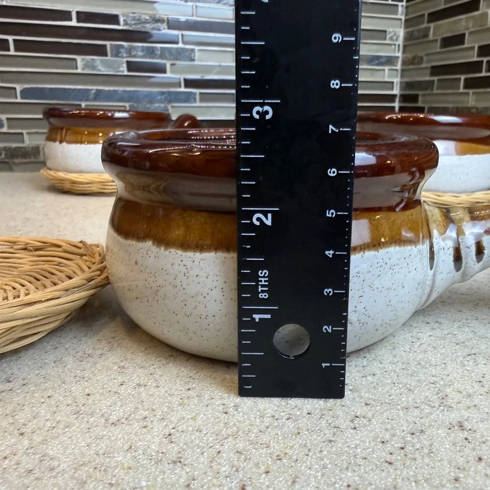 VTG Brown Drip Glaze French Onion Soup Bowls w/ Wicker Coasters Set of 4 Crocks